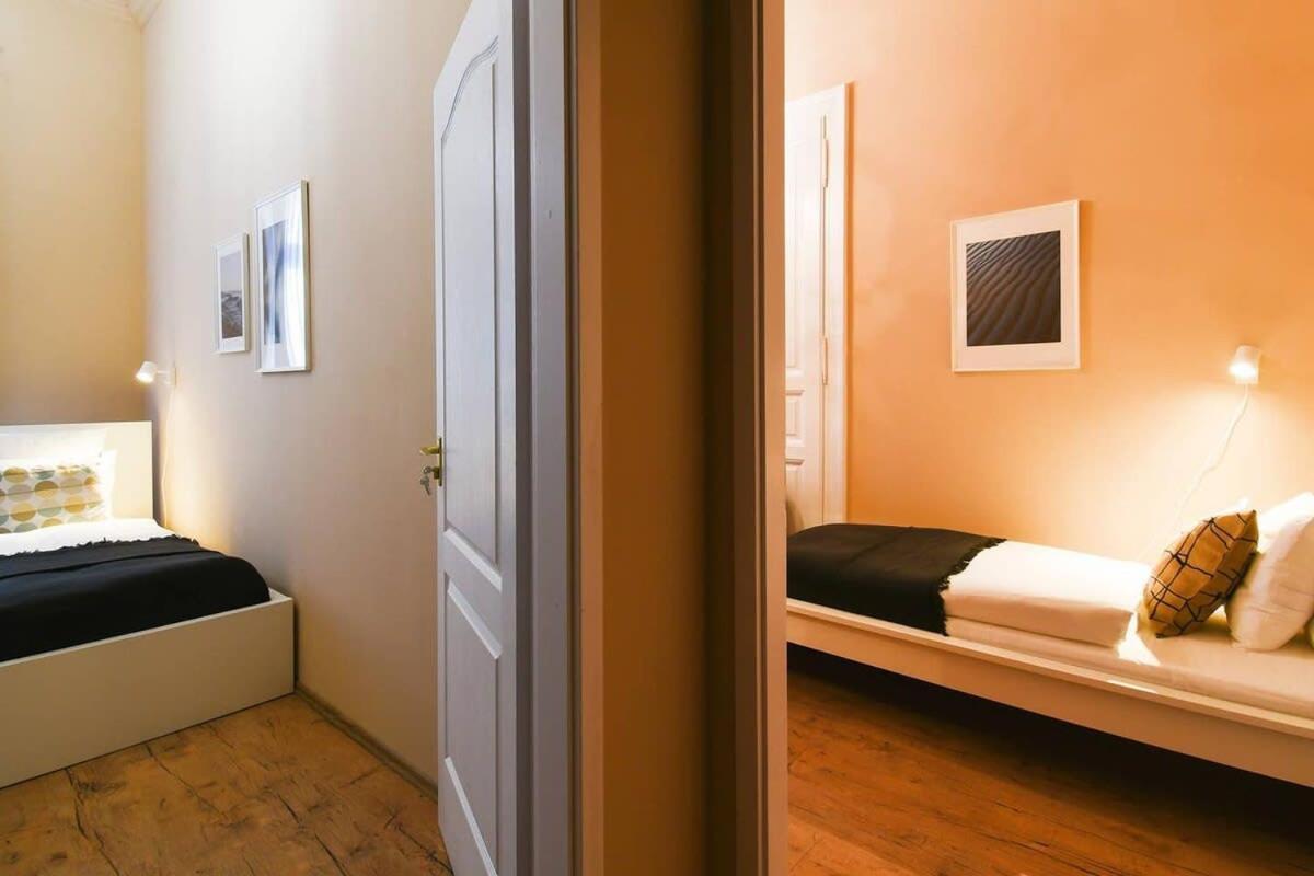 Very Central Very Spacious New Home Budapest Eksteriør billede